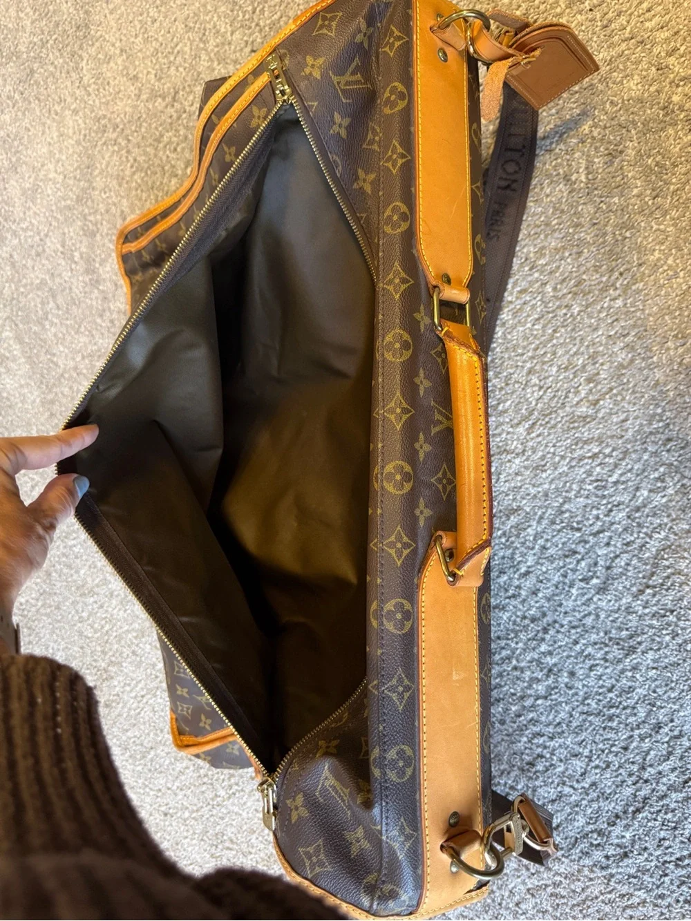 Louis Vuitton authentic louis